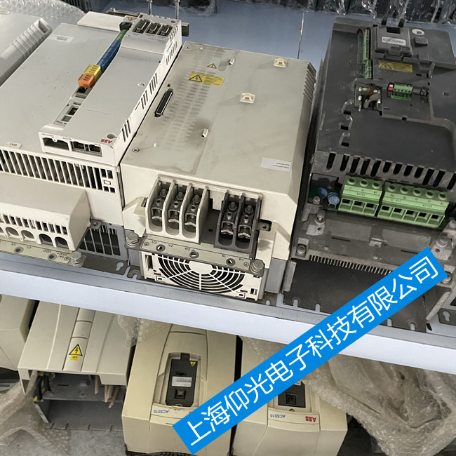 專業維修ABB伺服驅動器-MotiFlex e180驅動器報警E1025維修