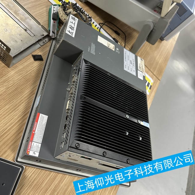 杭州施耐德工控機HMIST6200在開機過程中出現死機故障維修經驗豐富