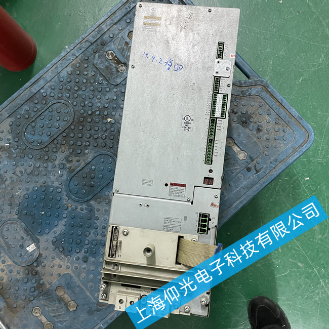 力士樂HCS系列伺服驅(qū)動器開機(jī)顯示報(bào)警F2028維修值得信賴