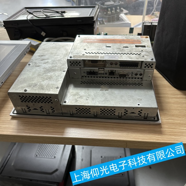 貝加萊工控機(jī)IPC5600觸摸屏黑屏報警故障深度解析與維修指南